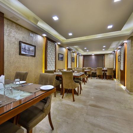 Clarks Inn Srinagar Exterior foto