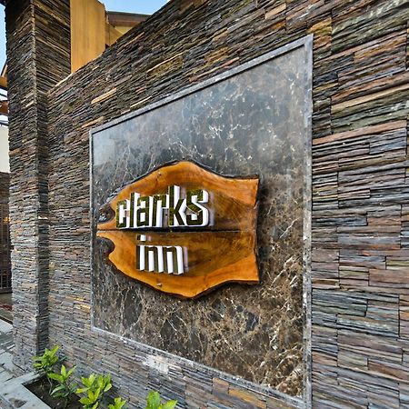 Clarks Inn Srinagar Exterior foto