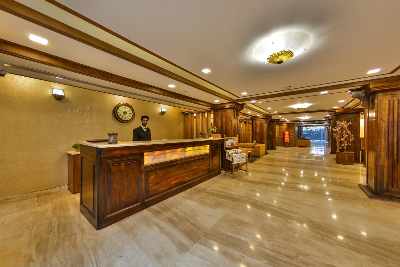 Clarks Inn Srinagar Exterior foto