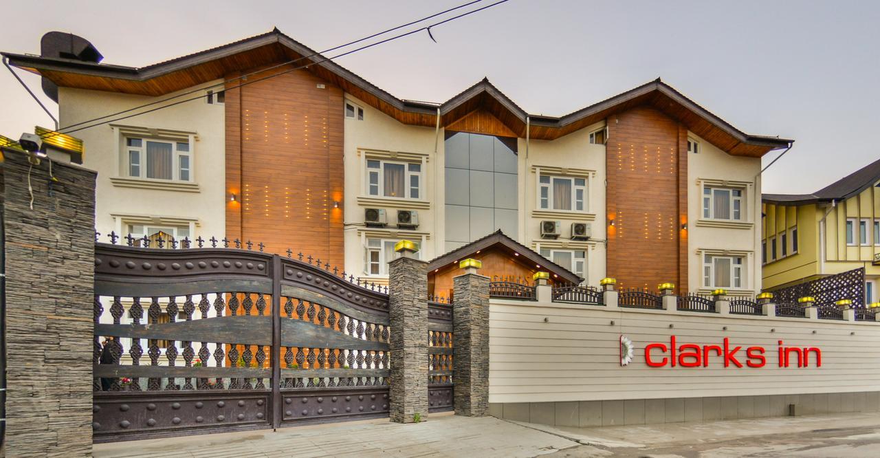 Clarks Inn Srinagar Exterior foto